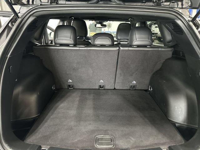 Used 2023 Jeep Compass Limited w/ Elite Group AWD/4WD image 26