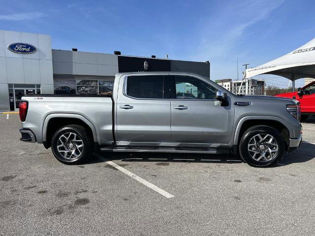 Used 2024 GMC Sierra 1500 SLT w/ SLT Premium Package AWD/4WD image 3