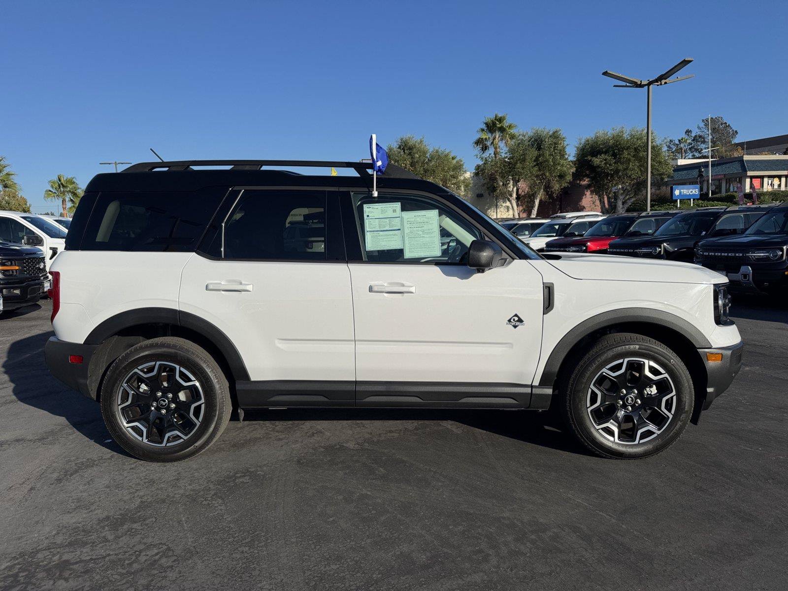 Certified 2025 Ford Bronco Sport Outer Banks w/ Outer Banks Tech Package+ AWD/4WD image 7