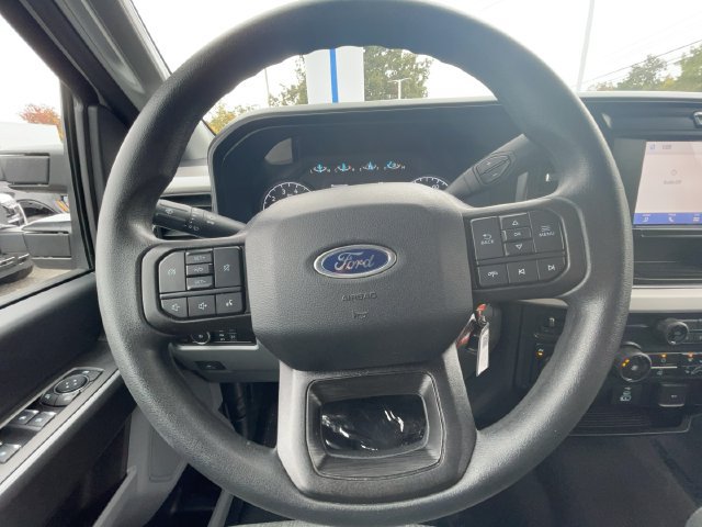Certified 2025 Ford F250 XLT w/ Snow Plow Prep Package AWD/4WD image 16