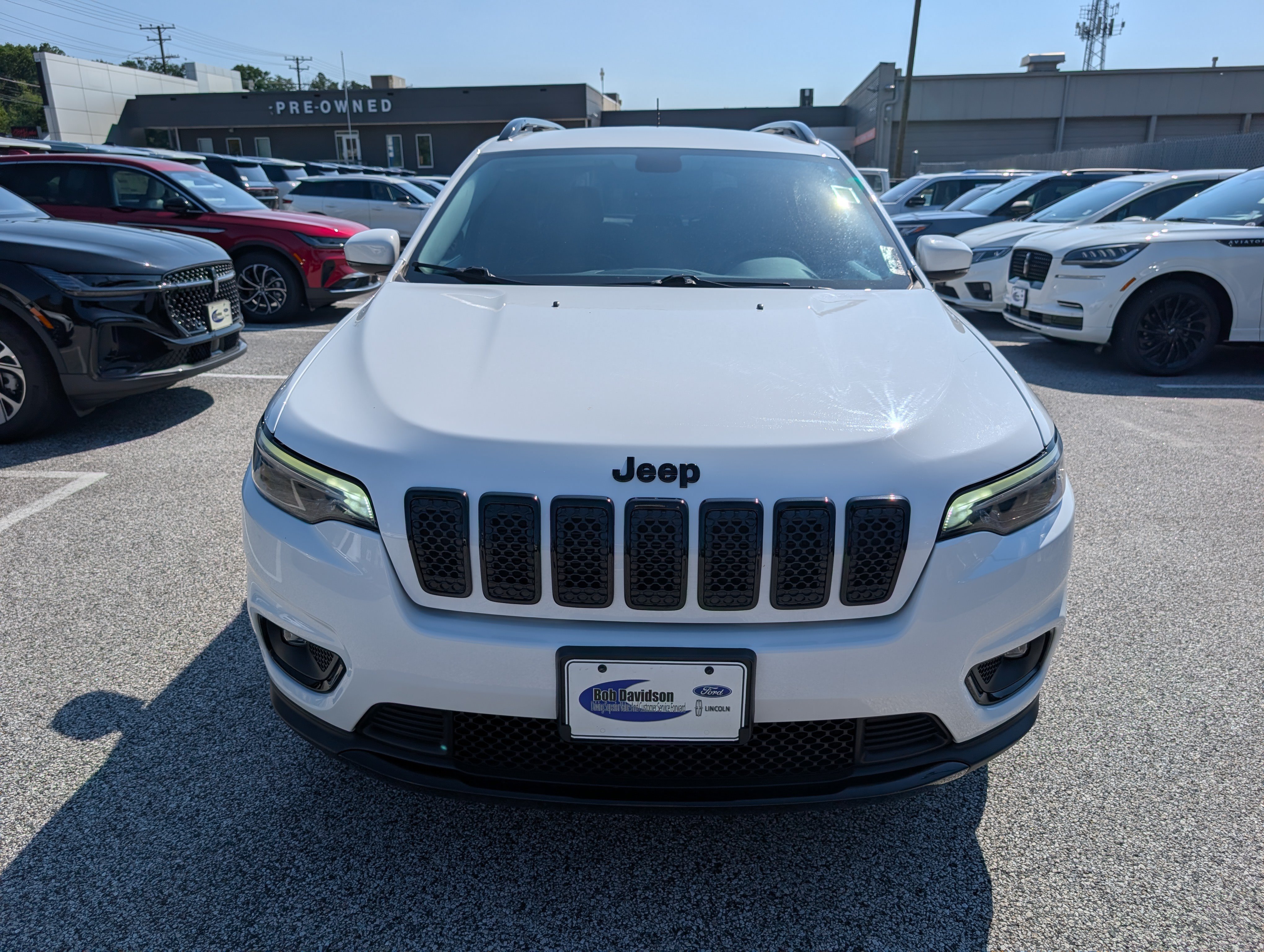 Used 2020 Jeep Cherokee Latitude Plus FWD image 10