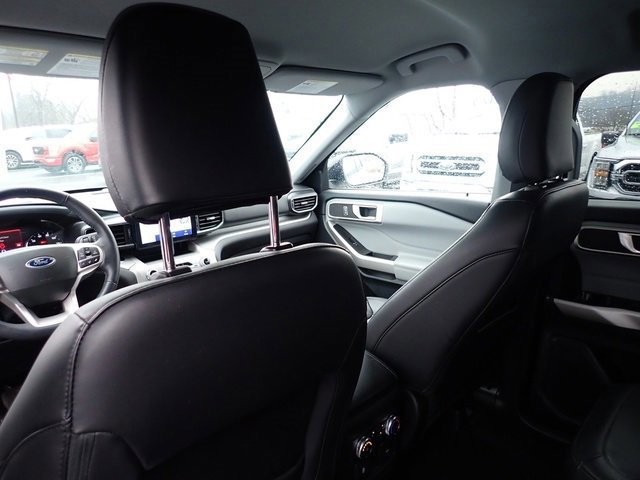 Certified 2023 Ford Explorer XLT w/ Equipment Group 202A image 17