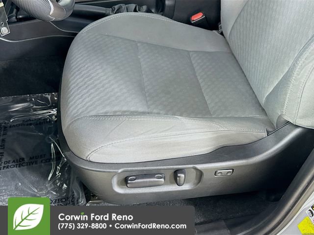 Used 2021 Toyota Tacoma SR5 AWD/4WD image 19