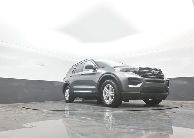Certified 2022 Ford Explorer XLT w/ Class IV Trailer Tow Package AWD/4WD image 22
