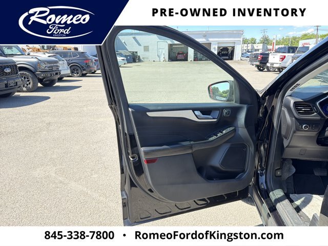 Certified 2021 Ford Escape Titanium w/ Titanium Elite Package AWD/4WD image 10