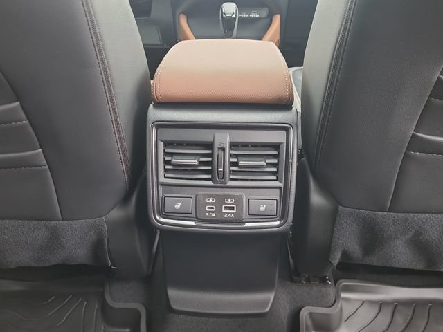 Used 2025 Subaru Forester Touring AWD/4WD image 22