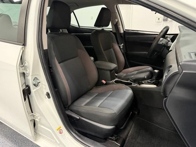 Used 2019 Toyota Corolla LE FWD image 34