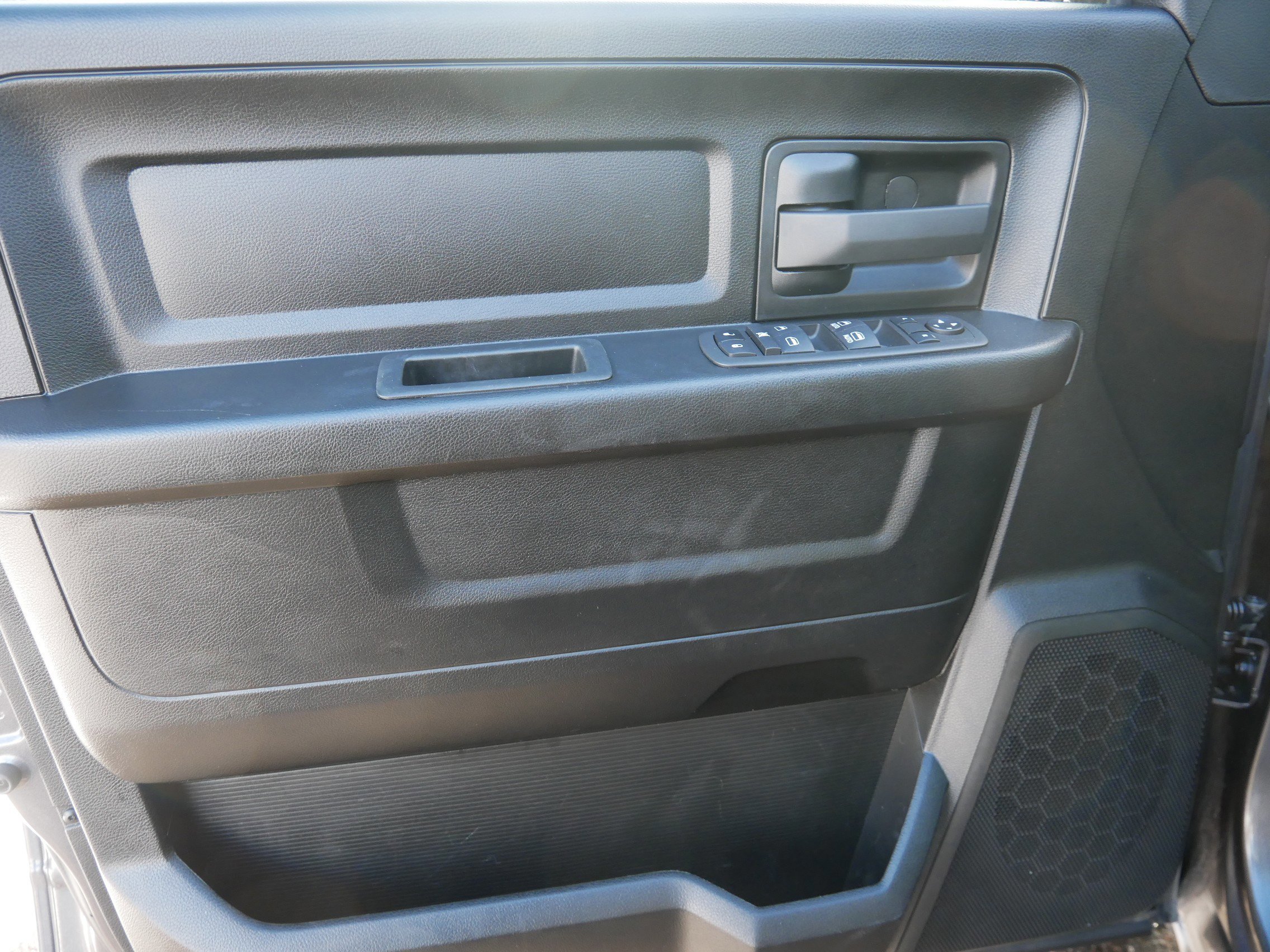 Used 2024 RAM 1500 Tradesman w/ Tradesman SXT Package image 11