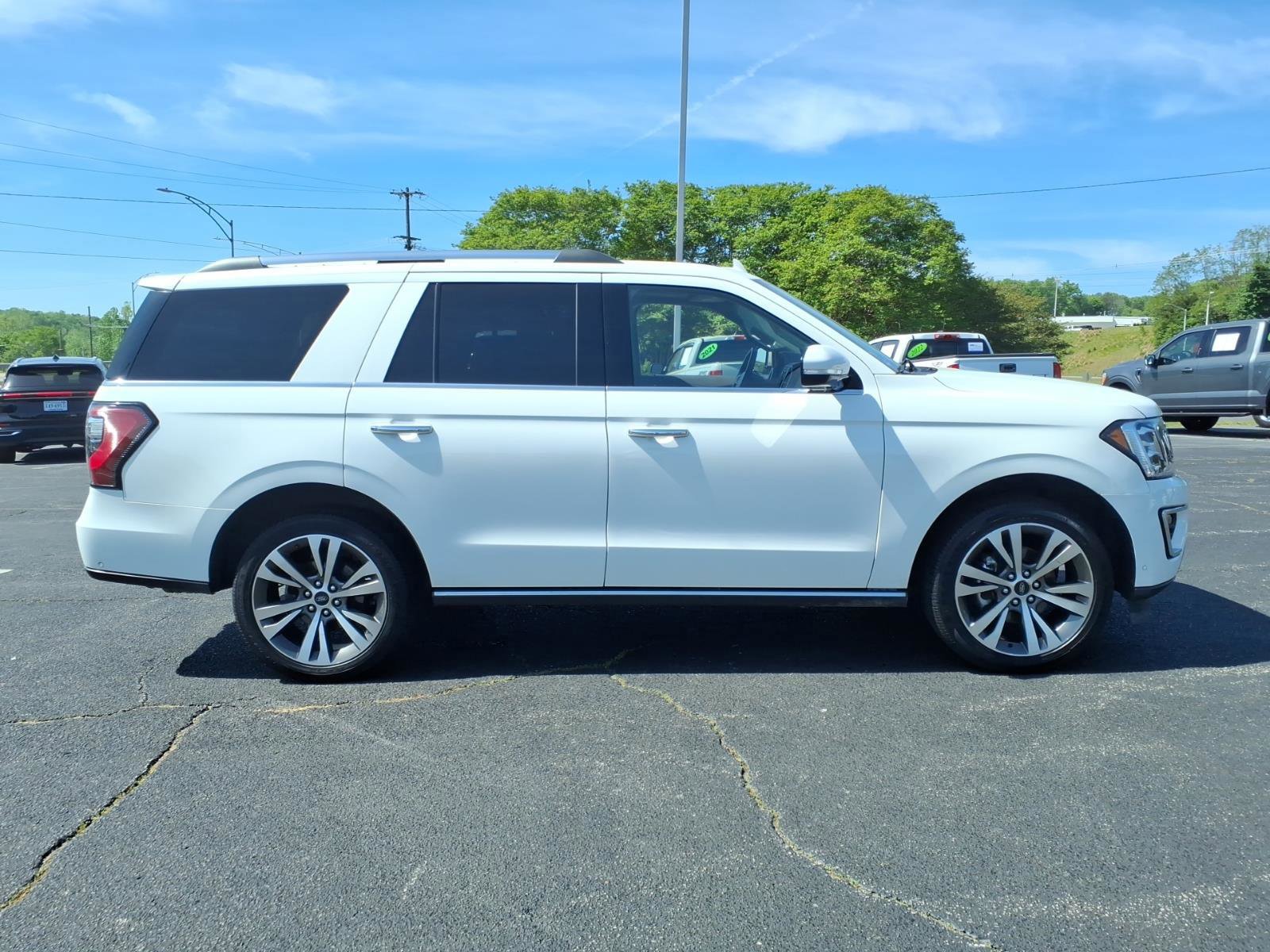Certified 2021 Ford Expedition Limited AWD/4WD image 3