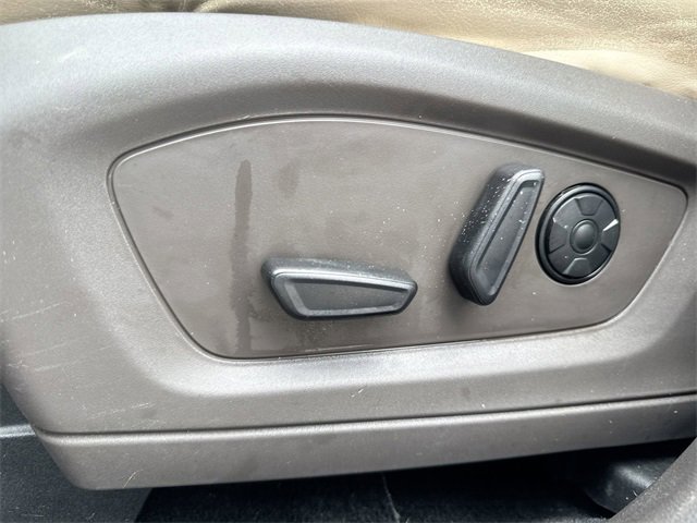 Certified 2021 Ford Explorer Platinum w/ Equipment Group 601A image 19