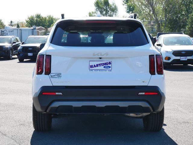 Used 2023 Kia Sorento S AWD/4WD image 4