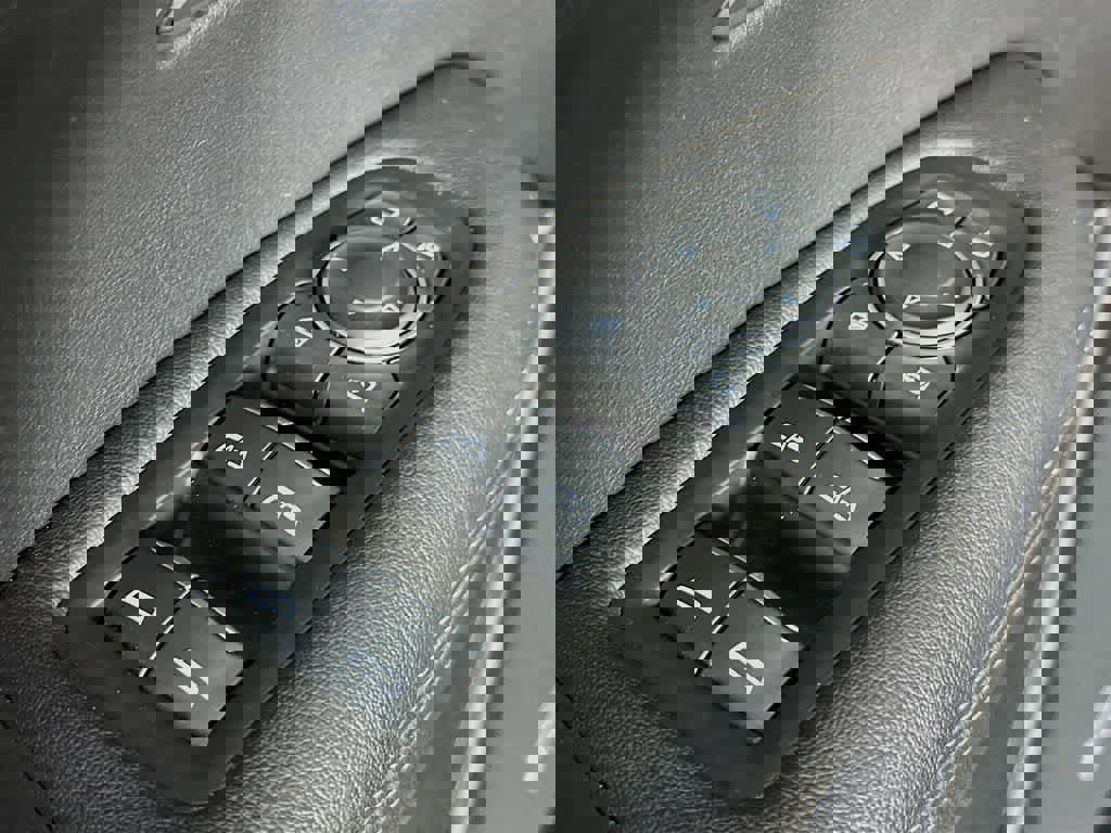 Used 2023 Cadillac XT5 Premium Luxury image 35