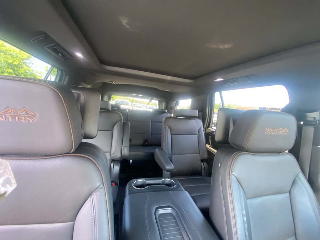 Used 2024 Chevrolet Tahoe High Country w/ Premium Package AWD/4WD image 31