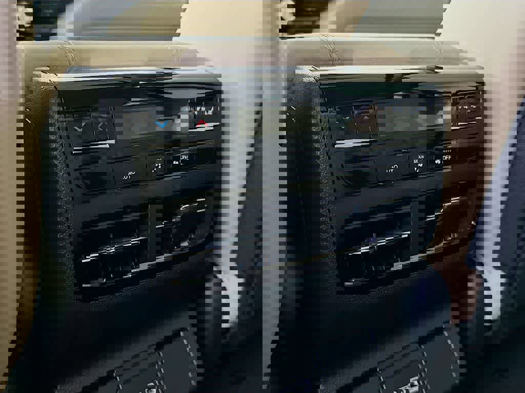 Used 2024 Acura MDX SH-AWD w/ Technology Package image 15