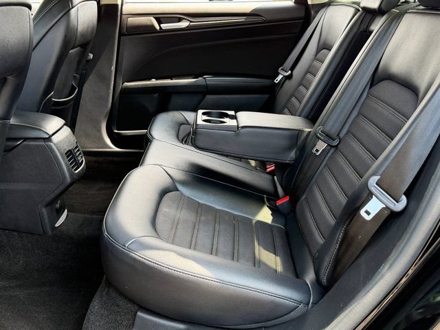Certified 2018 Ford Fusion SE w/ Equipment Group 601A FWD image 7