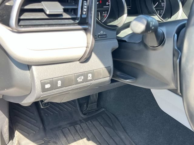 Used 2024 Toyota Camry SE FWD image 38