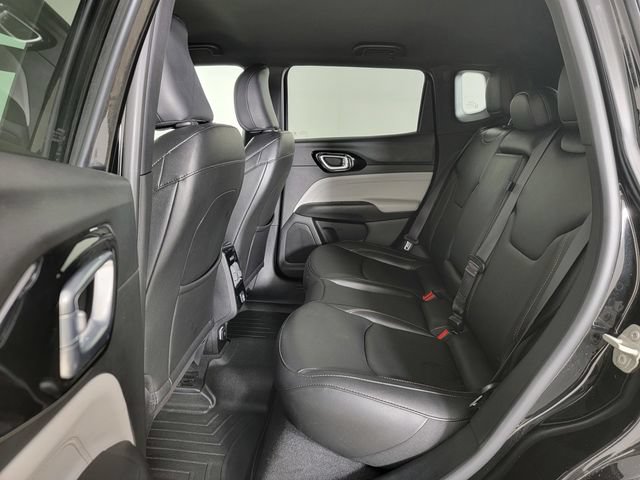 Used 2024 Jeep Compass Limited AWD/4WD image 15