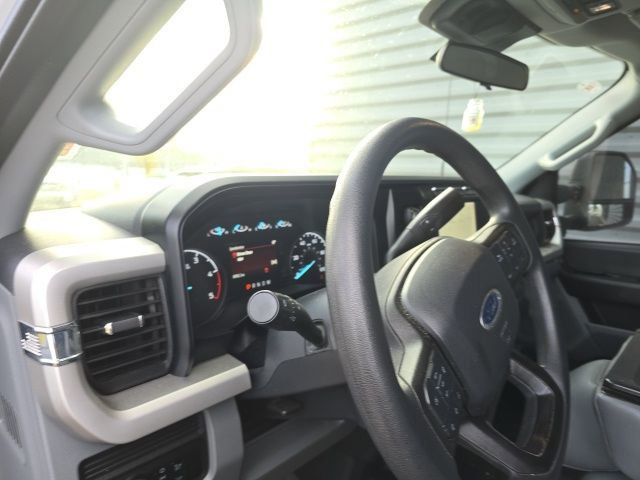 Certified 2023 Ford F250 XL w/ XL Chrome Package image 9