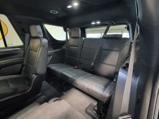 Used 2022 Chevrolet Tahoe RST w/ Luxury Package AWD/4WD image 32