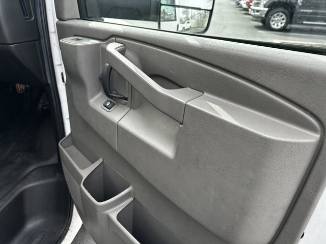 Used 2022 Chevrolet Express 3500 w/ Power Convenience Package image 34