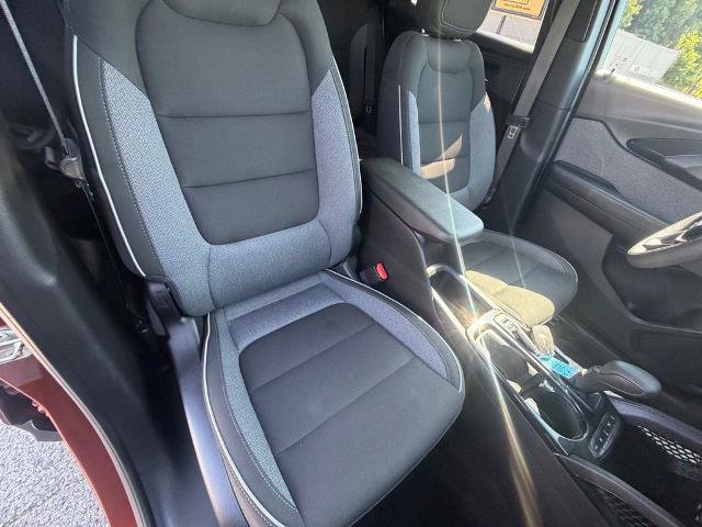 Used 2021 Chevrolet TrailBlazer LT w/ Convenience Package AWD/4WD image 39