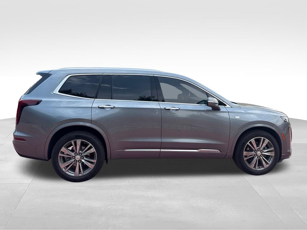 Used 2022 Cadillac XT6 Premium Luxury AWD/4WD image 11