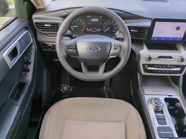 Certified 2023 Ford Explorer 2WD image 16