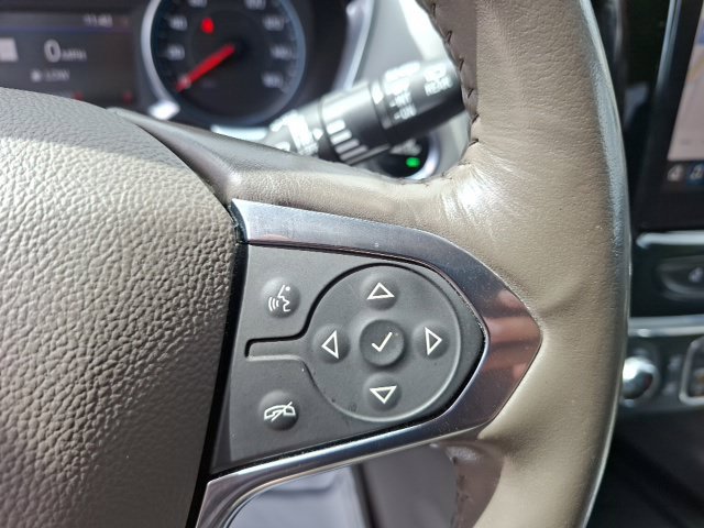 Used 2020 Chevrolet Traverse Premier FWD image 20