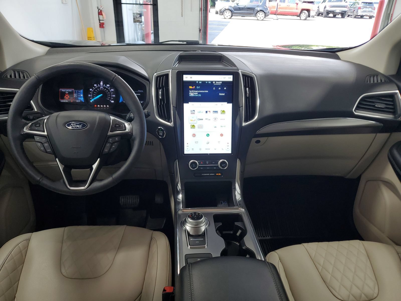 Certified 2024 Ford Edge Titanium AWD/4WD image 9