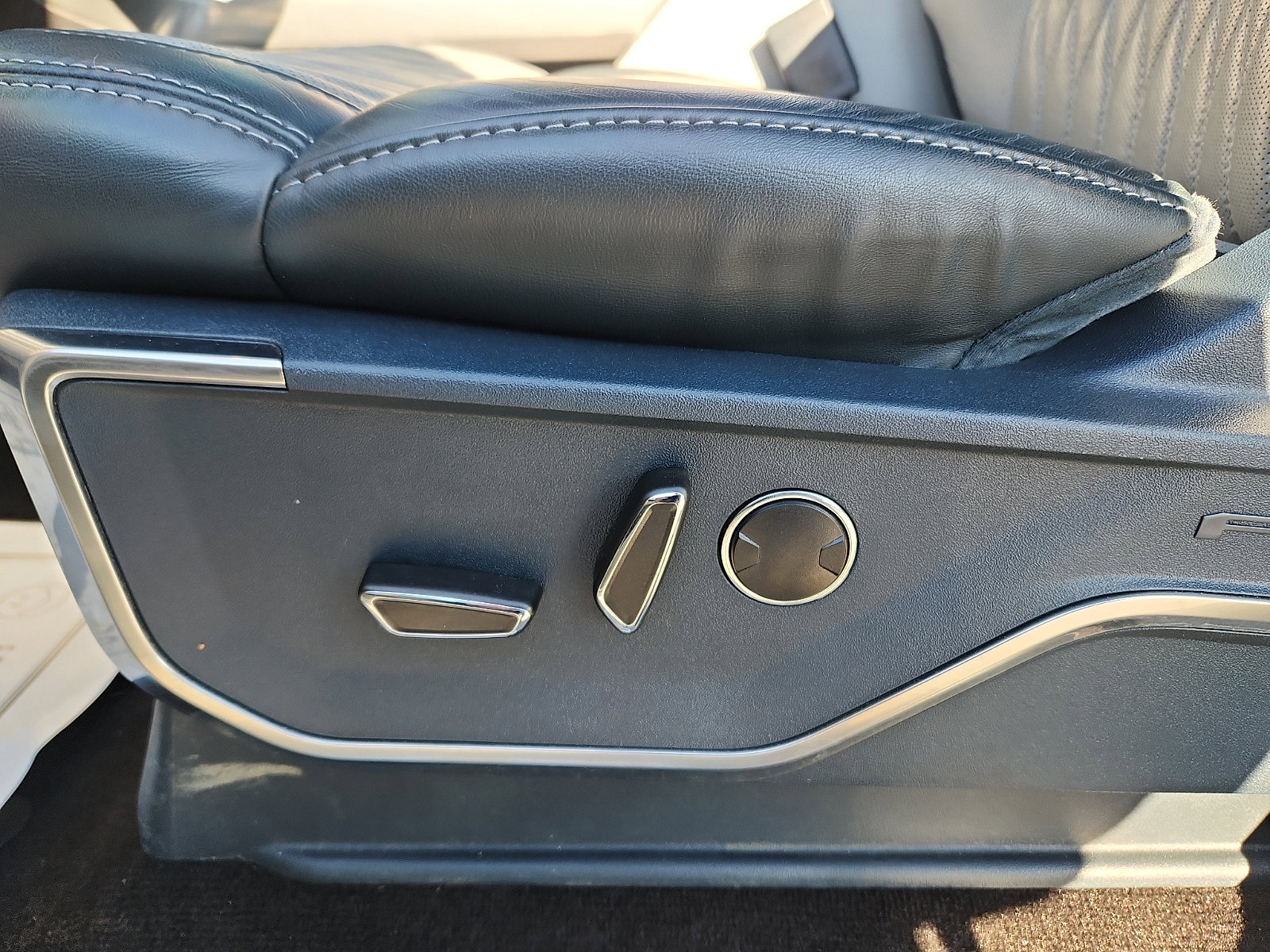 Certified 2022 Ford F150 Limited image 24