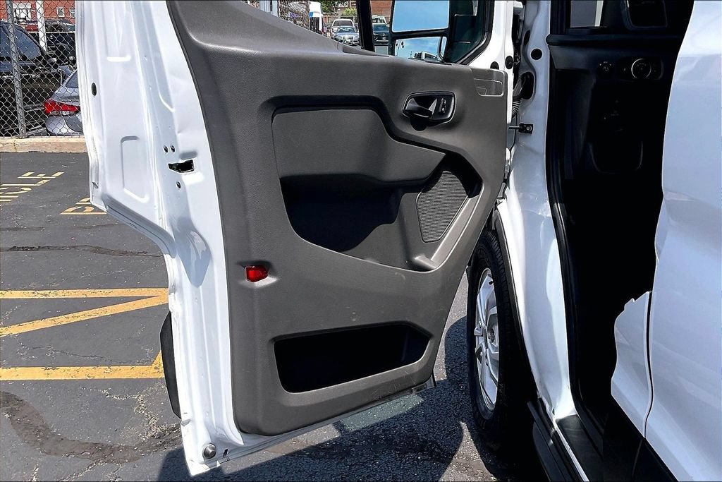 Certified 2021 Ford Transit 350 XLT RWD image 22