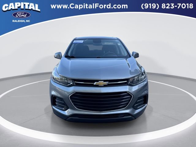 Used 2020 Chevrolet Trax LS image 3