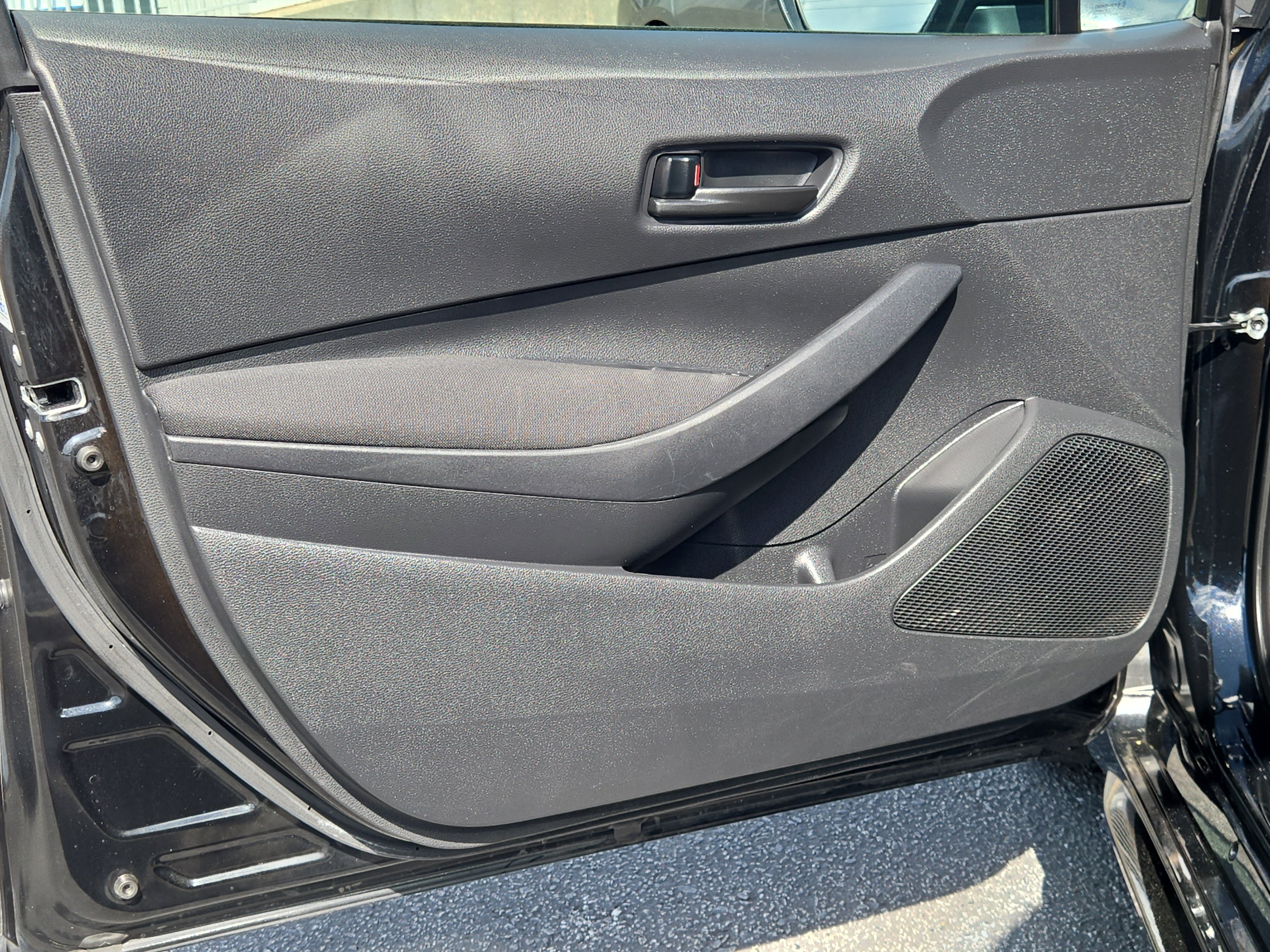 Used 2023 Toyota Corolla LE FWD image 18