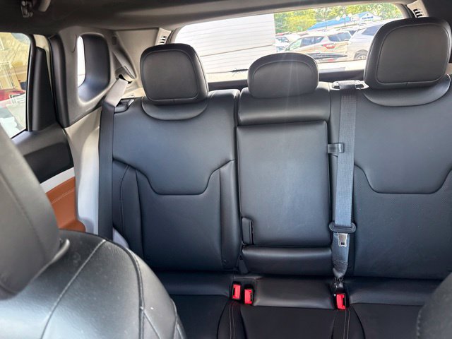 Used 2023 Jeep Compass Limited w/ Sun and Sound Group AWD/4WD image 29