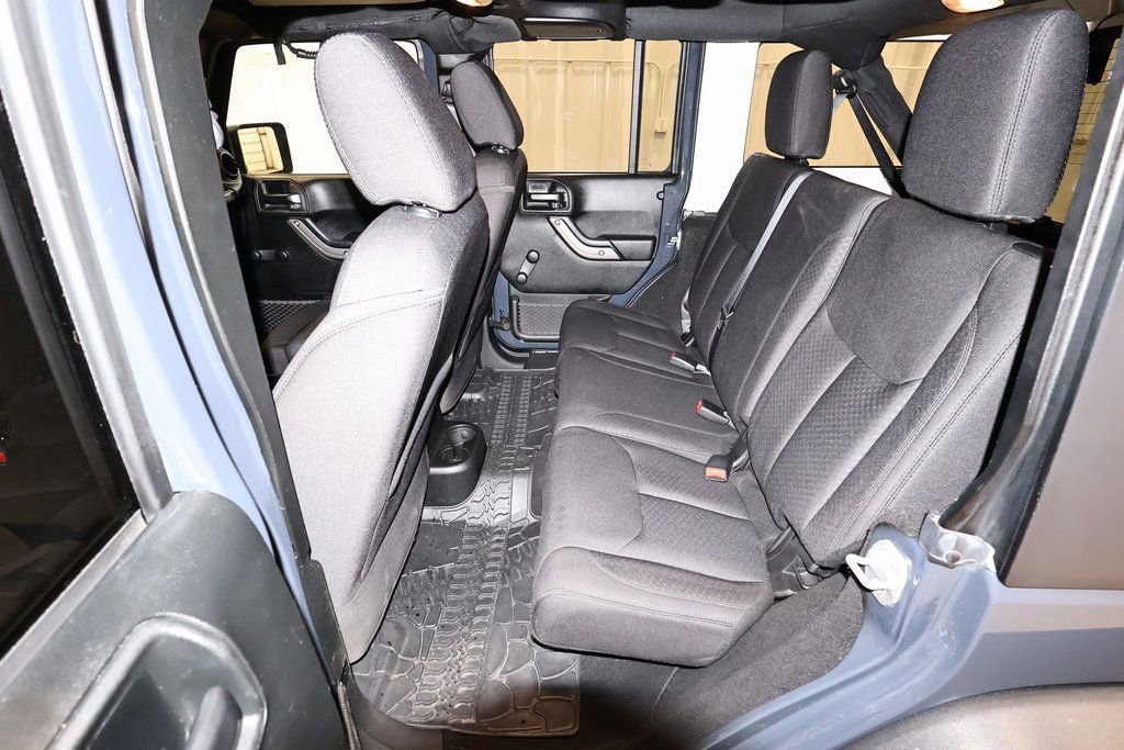 Used 2018 Jeep Wrangler Unlimited Sport image 16