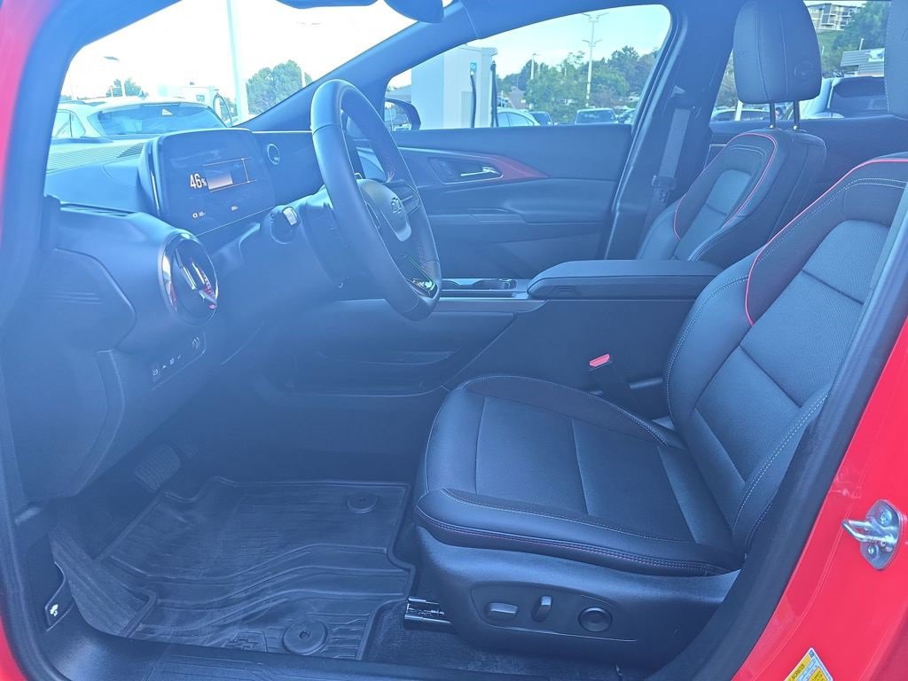 Used 2025 Chevrolet Equinox EV RS image 20