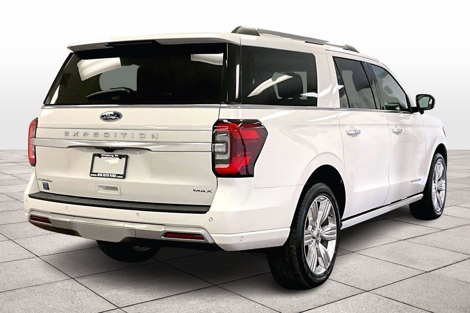 Certified 2024 Ford Expedition Max Platinum image 3