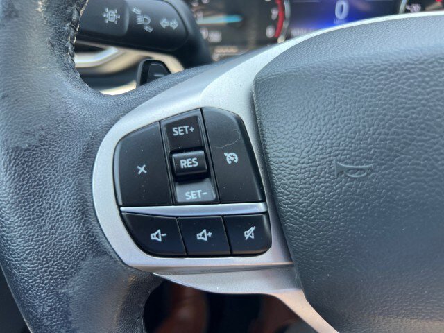 Certified 2021 Ford Explorer XLT w/ Equipment Group 202A AWD/4WD image 18