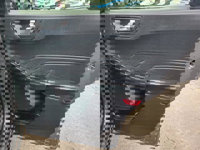 Certified 2025 Ford Escape ST-Line image 27