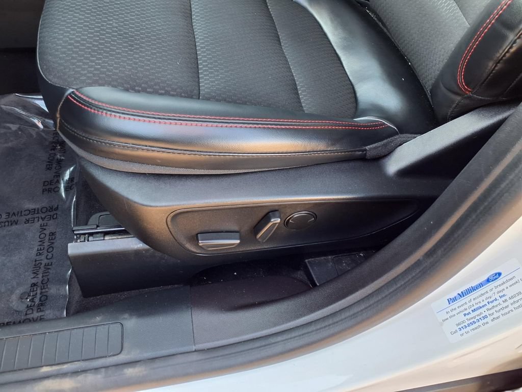 Certified 2023 Ford Escape ST-Line w/ Tech Pack #1 AWD/4WD image 25