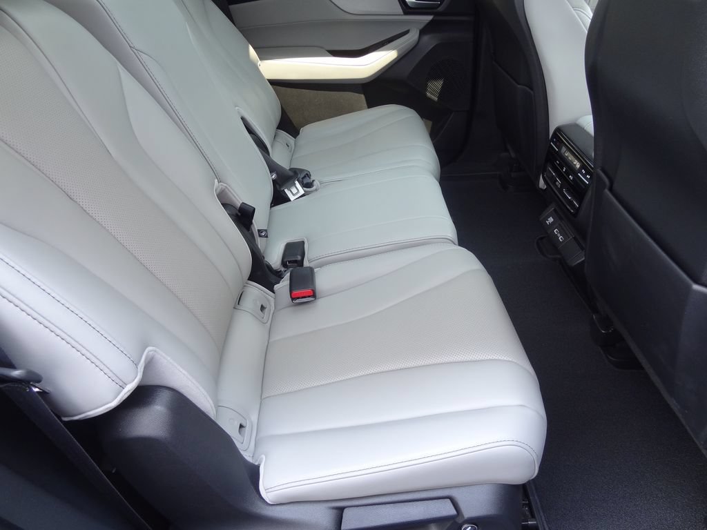 Used 2024 Acura MDX FWD w/ Technology Package image 13