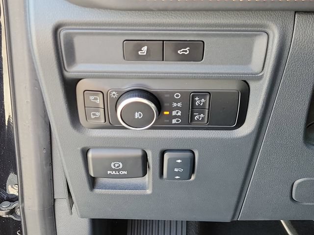 Certified 2024 Ford Expedition Max Platinum RWD image 25