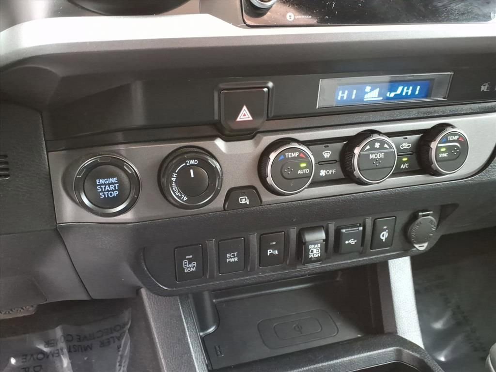 Used 2021 Toyota Tacoma TRD Off-Road w/ Technology Package image 21