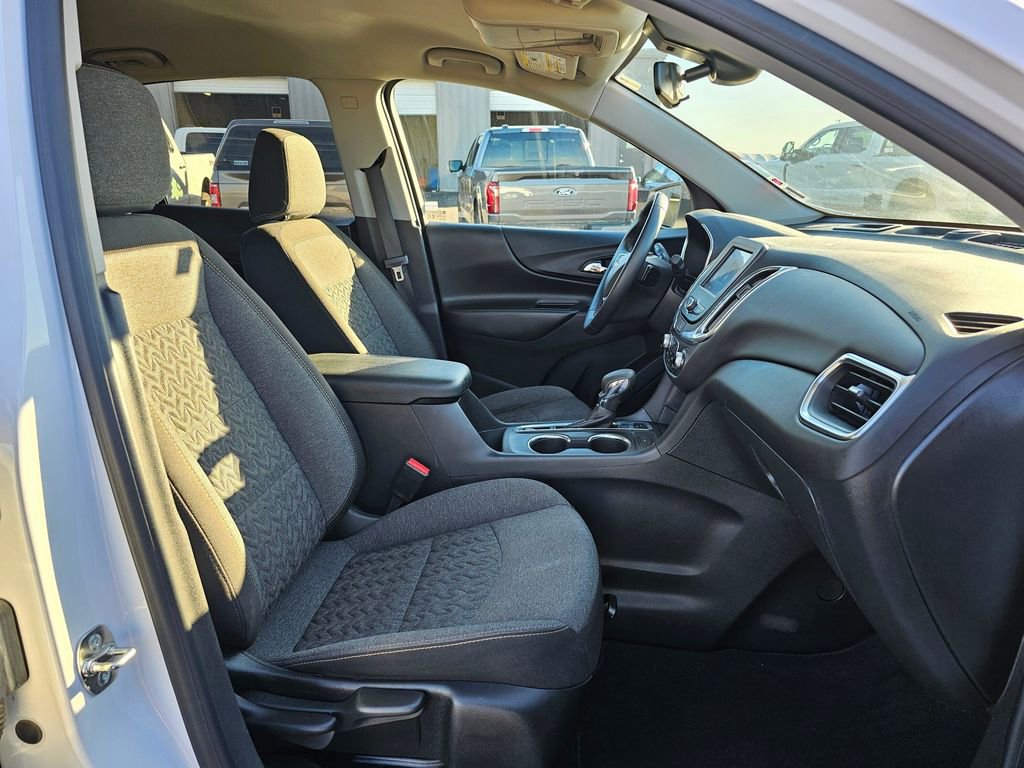 Used 2024 Chevrolet Equinox LT AWD/4WD image 17