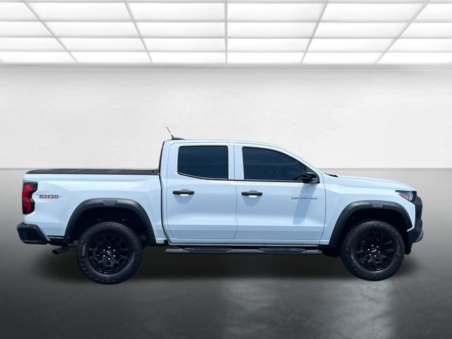 Used 2023 Chevrolet Colorado Trail Boss w/ Technology Package AWD/4WD image 3