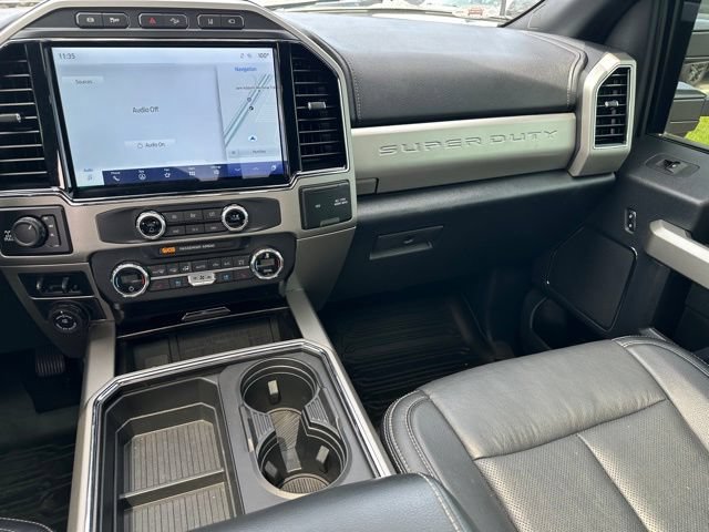 Certified 2022 Ford F350 Lariat w/ Black Appearance Package AWD/4WD image 10