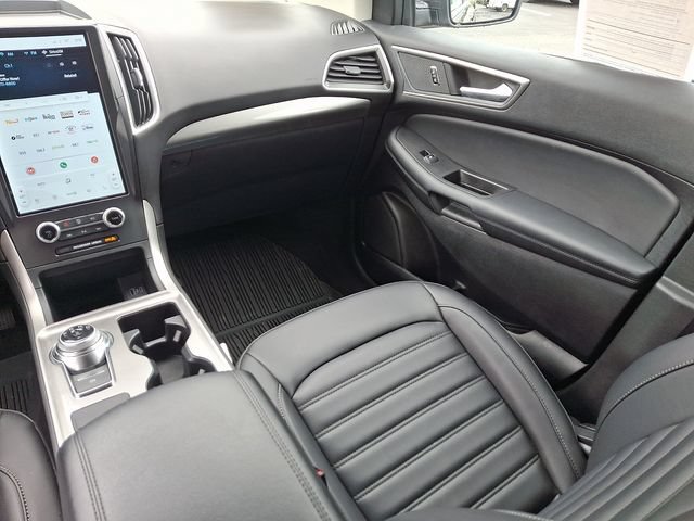 Certified 2024 Ford Edge SEL w/ Convenience Package AWD/4WD image 19