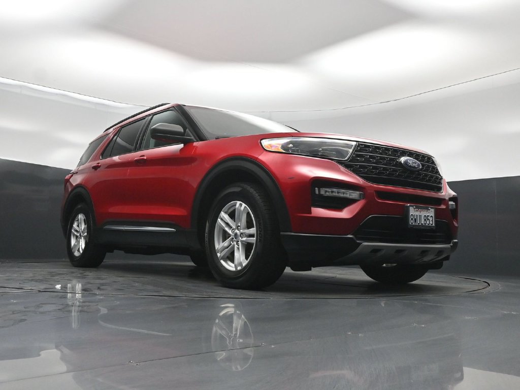 Certified 2021 Ford Explorer XLT w/ Equipment Group 202A RWD image 46