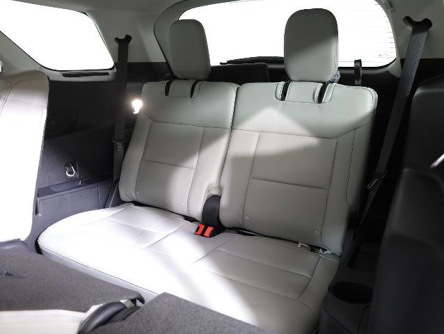 Certified 2025 Ford Explorer Active w/ Active Comfort Package image 12