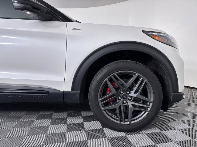 Certified 2025 Ford Explorer ST-Line w/ ST-Line Street Pack AWD/4WD image 21